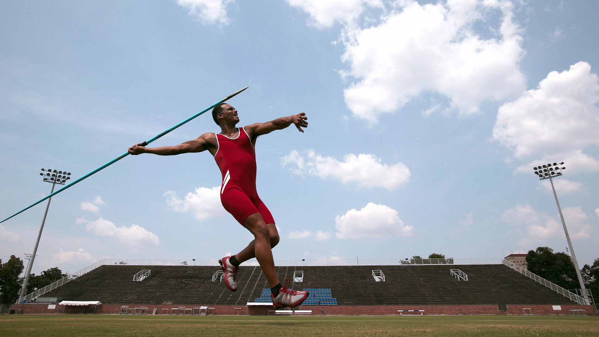 AYX SPORTS-_城市演艺跑步节：运动中的艺术表达_，城市跑步活动